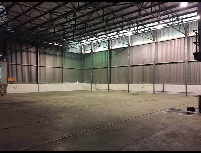 2,953M² FACTORY FOR SALE IN PAROW CENTRAL